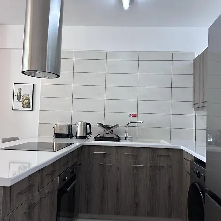 Lägenhet Vibrant Finikoudes Sea View 2 Bedroom Larnaca
