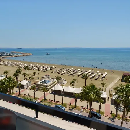 Appartamento Vibrant Finikoudes Sea View 2 Bedroom